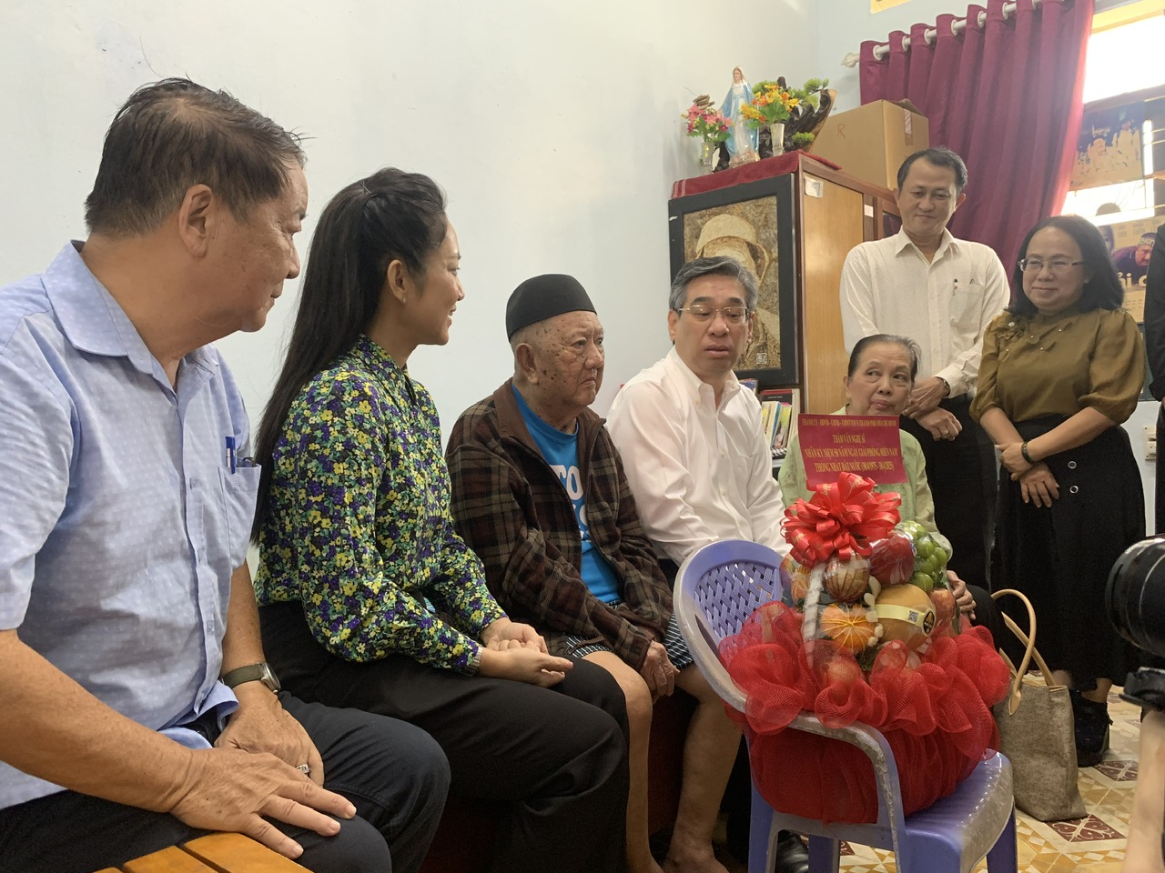 Lãnh đạo TPHCM tri ân các văn nghệ sĩ lão thành